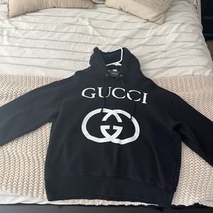 Authentic Black Gucci sweatshirt size large interlocking GG logo